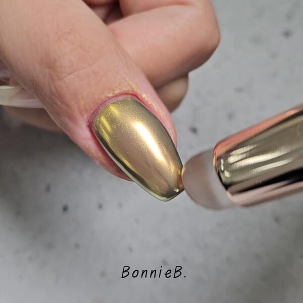 Clear Glossy Gold Magnetic Powder